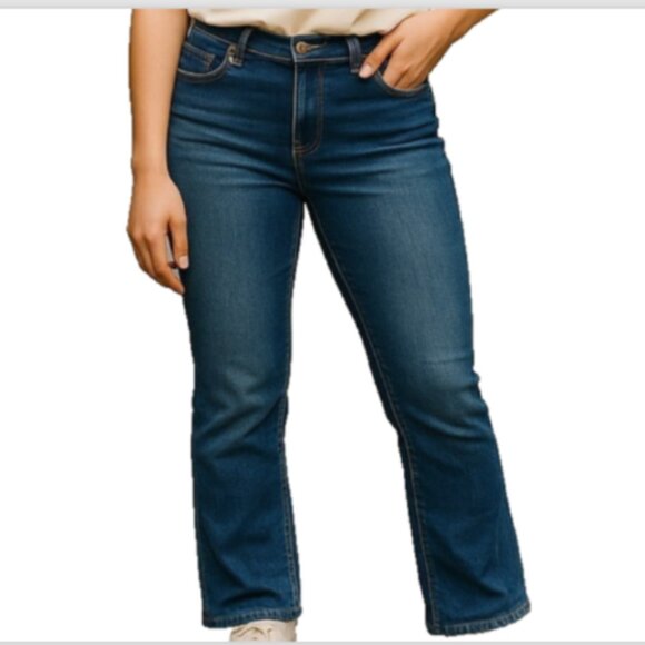 Rue21 Women’s Jeans 11/12 Bootcut Low Rise Embroidered Flap Pocket Stretch Denim - Picture 8 of 13